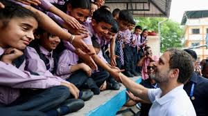 पाक गोलाबारी में अनाथ हुए 22 बच्चों को गोद लेंगे राहुल गांधी