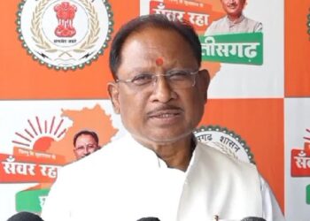 छग सरकार ने 52 लाख में खरीदे 160 स्टील जग