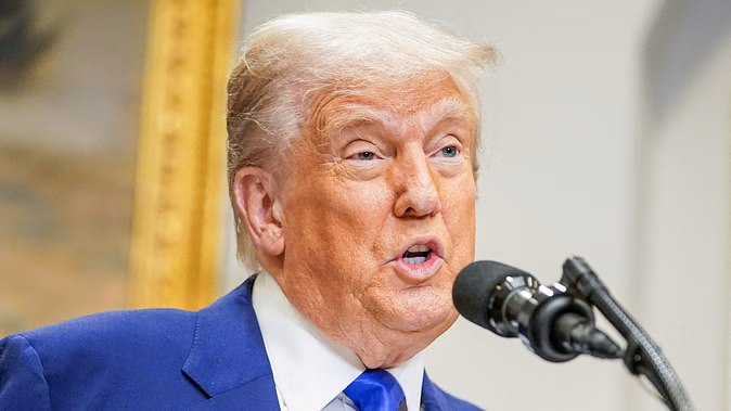Tariff War: ट्रंप ने सात और देशों पर फोड़ा टैरिफ बम; इराक और अल्जीरिया पर 30% तो फिलीपींस पर लगाया 20% शुल्क