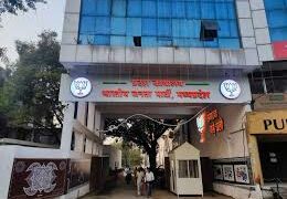 परदे के पीछे…भाईसाब नई राजनीतिक जुगाड़ में जुटे!