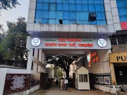 परदे के पीछे…भाईसाब नई राजनीतिक जुगाड़ में जुटे!