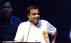गडकरी बोले-जो लोगों को अच्छे से मूर्ख बना दे, वही इस देश में सबसे अच्छा नेता