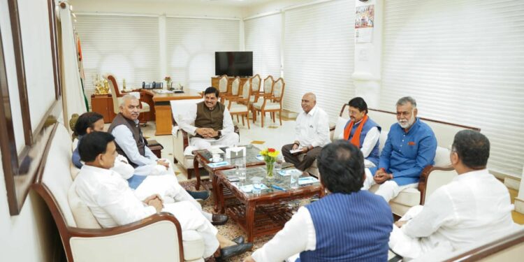 मप्र में सत्ता-संगठन में समन्वय बनाने के लिये सीएम हाउस में हुई बड़ी बैठक