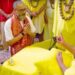 भक्ति के रंग में बादशाह..पहुंचे प्रेमानंद महाराज की शरण में